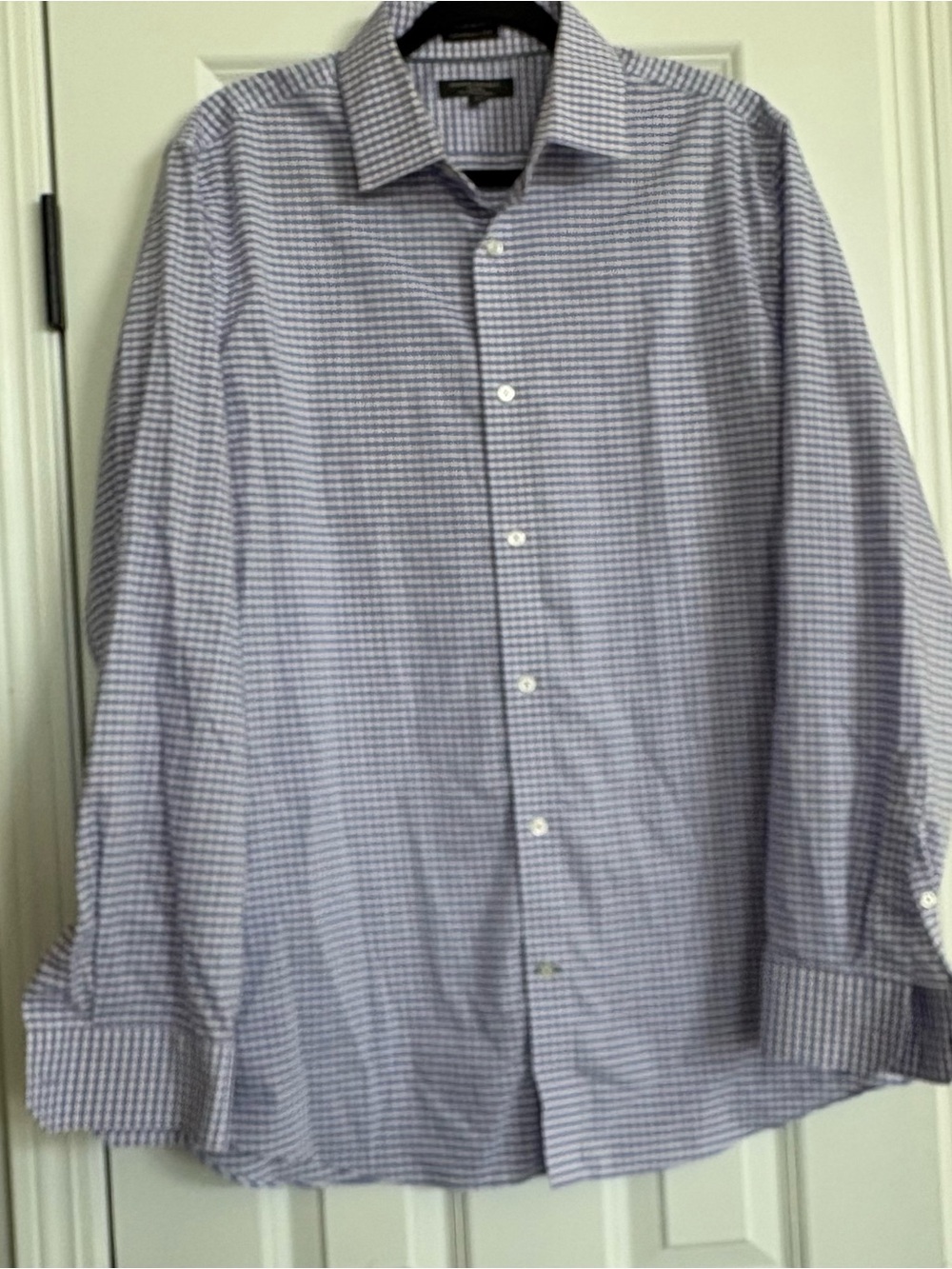 Banana Republic Men's Blue and White Dress Shirt
